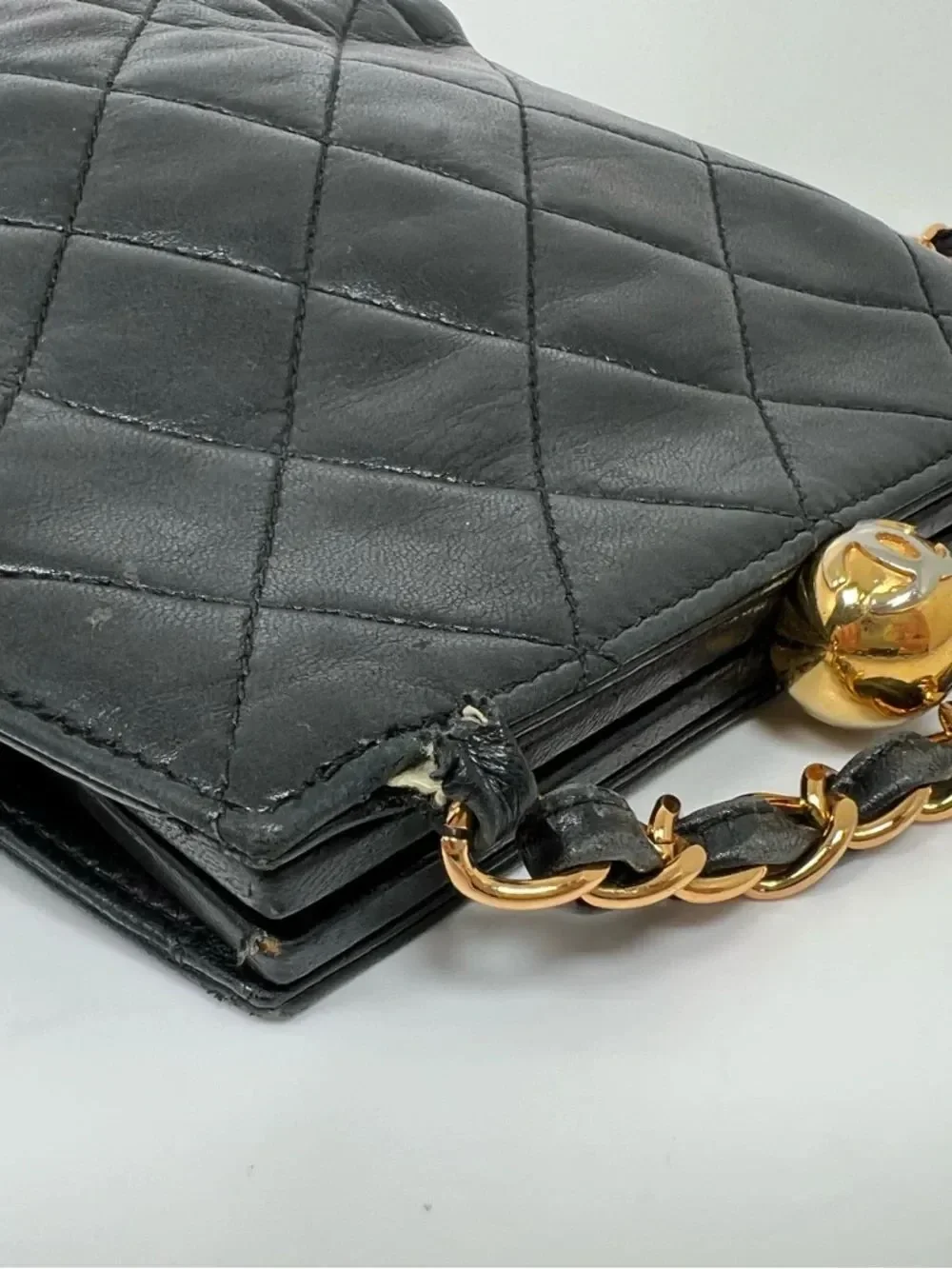 Chanel Vintage Black Quilted Lambskin CC Ball Chain Shoulder Crossbody Bag